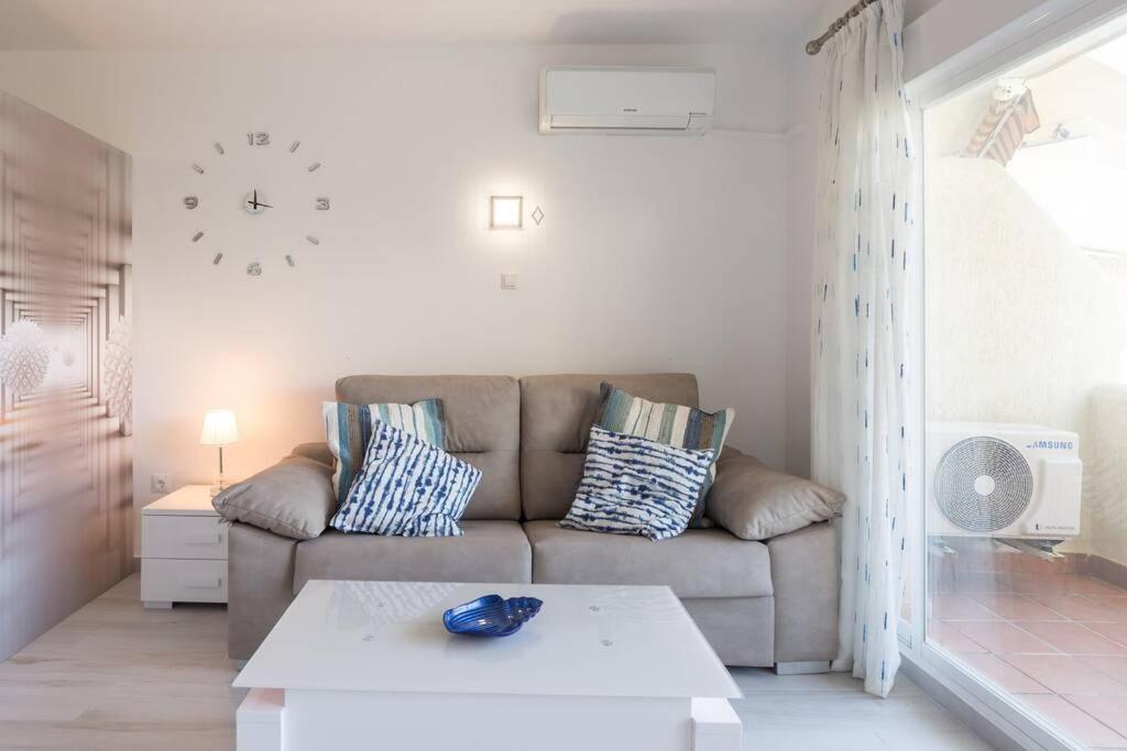 Sol Apartment - C&G Benal Beach Benalmádena Buitenkant foto